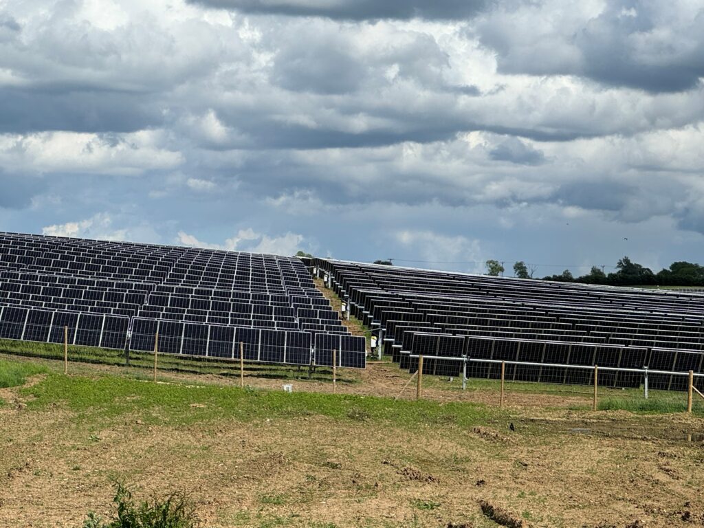 The new London Road, Irchester solar site, in contrast to the Green Hill Solar NSIP, outputs 26 MW on 61 acres.